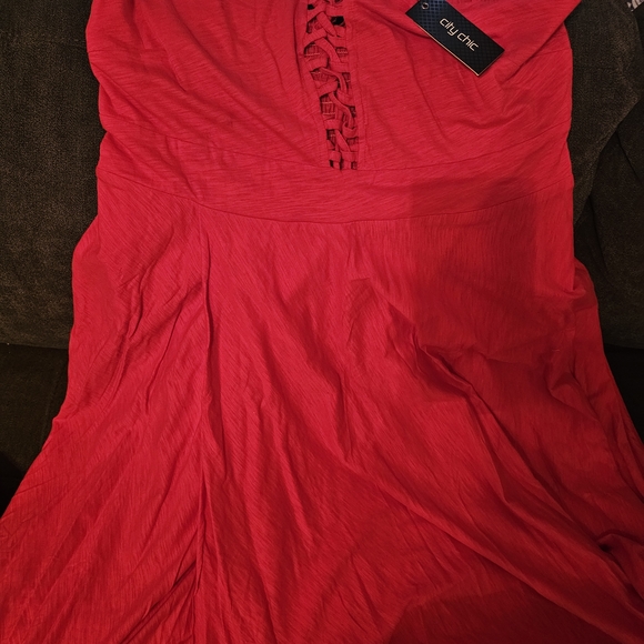 City Chic ❤️ Stunning Red Plait Detail Maxi Dress – Size 18 ❤️ NWT - Picture 3 of 4